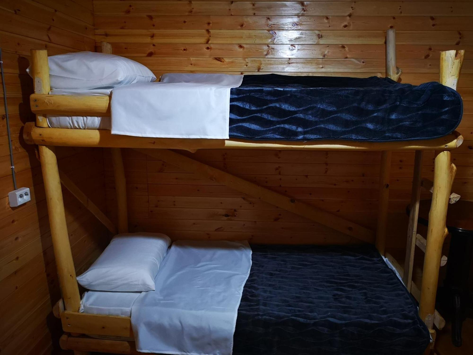 Riverside Komani Hostel Koman